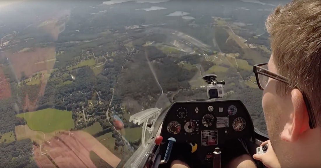 Video taking a glider lesson Flight Training Central